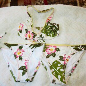 Daffy Vintage Women’s 3 piece Bikini Set Hibiscus Size X Small Medium and Large